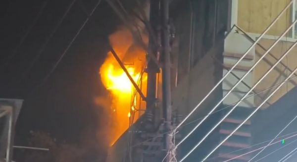 मुख्यमंत्री निवास के पास दुकान में लगी आग, इलाके में मचा हड़कंप