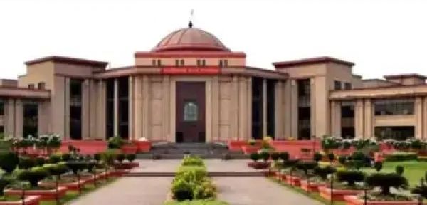 बदहाल मुक्तिधामों पर हाईकोर्ट में सुनवाई : सभी कलेक्टरों ने पेश की रिपोर्ट, डिवीजन बेंच ने कहा &ndash;