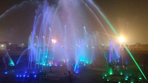 बूढ़ातालाब का म्यूजिकल फाउंटेन बंद, मेयर की नाराजगी के बाद संचालन एजेंसी को नोटिस जारी, अनुबंध निरस्त और परफॉर्मेंस गारंटी राजसात करने की चेतावनी