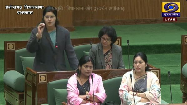 छत्तीसगढ़ विधानसभा: सड़क मरम्मत को लेकर मंत्री की जानकारी को कांग्रेस विधायक ने बताया गलत, आसंदी ने किया हस्ताक्षेप&hellip;