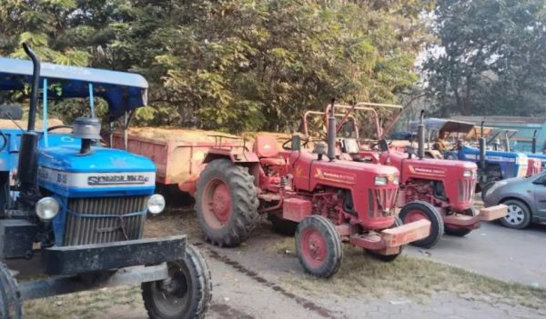 खनिज के अवैध परिवहन पर बड़ी कार्रवाई, चार दिनों में 17 वाहन जब्त  