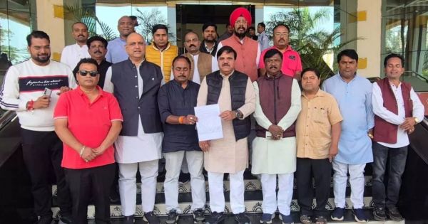 बिजली बिल जमा नहीं कर रहे IAS अधिकारी और कई रसूखदार, कांग्रेस प्रतिनिधि मंडल ने एमडी CSEB को सौंपा ज्ञापन