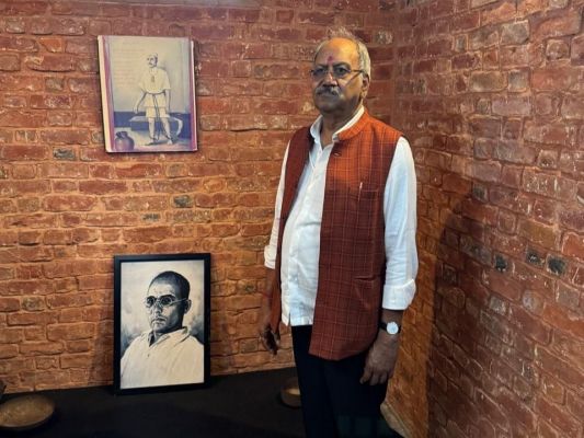 सांसद बृजमोहन अग्रवाल ने &lsquo;काला पानी&rsquo; में वीर सावरकर सहित स्वतंत्रता सेनानियों को दी श्रद्धांजलि