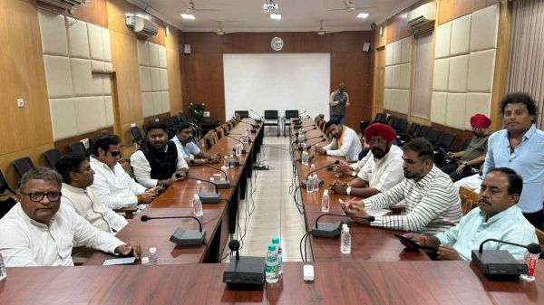 एसआईआर अभियान पर कांग्रेस का आरोप: बड़ी संख्या में पात्र मतदाता सूची से बाहर, निर्वाचन आयोग से की हस्तक्षेप की मांग