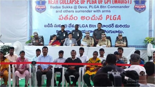 पूर्व नक्सली कमांडर बरसे देवा का सनसनीखेज दावा&mdash;&ldquo;जबरन कराया गया सरेंडर, हिड़मा फर्जी एनकाउंटर में मारा गया&rdquo;