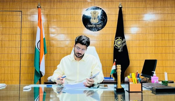 बलौदाबाजार-भाटापारा कलेक्टर दीपक सोनी को केन्द्र में मिली नियुक्ति