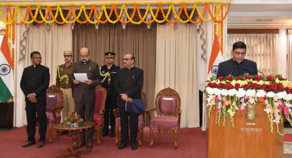 राज्यपाल डेका ने मुख्य सूचना आयुक्त एवं राज्य सूचना आयुक्तों को दिलाई पद की शपथ&hellip;