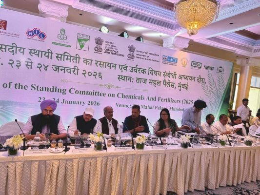 किसानों के हित और रोजगार सृजन पर केंद्रित रही उर्वरक समिति की मुंबई बैठक, सांसद बृजमोहन अग्रवाल ने उठाया छत्तीसगढ़ में उर्वरक एवं रसायन निवेश का मुद्दा