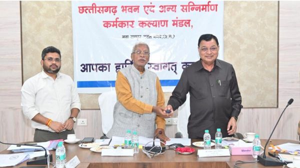 साय सरकार का श्रमिकों को तोहफा : श्रम मंत्री देवांगन ने बटन दबाकर 9328 श्रमिकों के खाते में 18.23 करोड़ की राशि की अंतरित