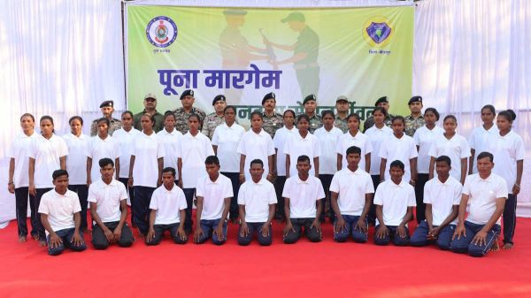 सुकमा के बाद बीजापुर में बड़ा सरेंडर, 30 माओवादियों ने डाले हथियार, सिर पर था 85 लाख रुपए का ईनाम&hellip;