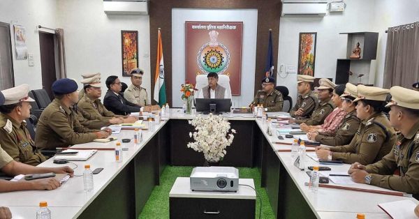 DGP अरुण देव गौतम पहुंचे बिलासपुर, पुलिस अधिकारियों की ली बैठक