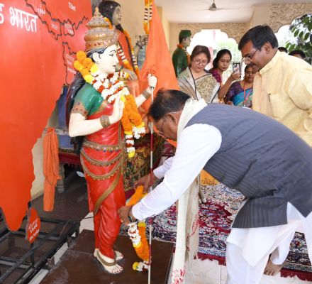 मुख्यमंत्री साय ने बीएसएस प्रणवानंद स्कूल के &lsquo;कल्चरल एंड हेरिटेज म्यूजियम&rsquo; का किया अवलोकन