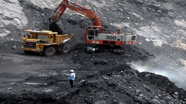 IAS समीर विश्नोई की मुश्किलें बढ़ीं, 4 करोड़ की संपत्ति कुर्क करने का आदेश