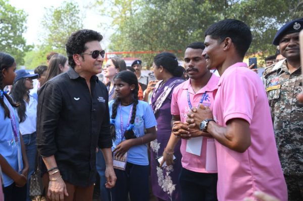 जनजातीय अंचल में खेलों के जरिए बदलाव की नई लहर - सचिन तेंदुलकर का दौरा प्रेरणादायी: मुख्यमंत्री विष्णुदेव साय