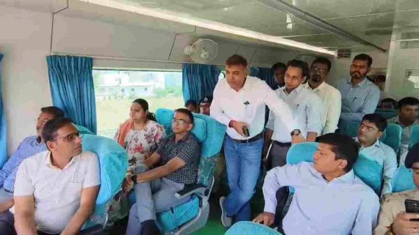 &lsquo;सिंहस्थ 2028&rsquo; की तैयारियां तेज: ट्रेन कोच से अधिकारियों ने किया स्टेशनों का निरीक्षण, तेजी से आगे बढ़ रहे काम
