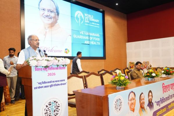 प्रकृति और मानव स्वास्थ्य के संतुलन के लिए पशुओं का संरक्षण अनिवार्य: सांसद बृजमोहन अग्रवाल