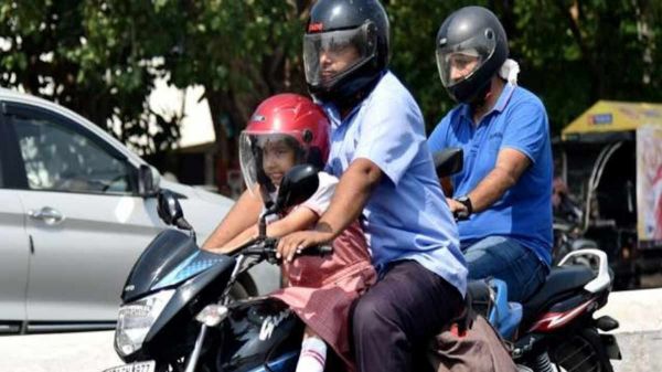 दो पहिया चालकों के साथ-साथ सहयात्री के लिए भी हेलमेट पहनना अनिवार्य, जारी हुआ पत्र&hellip;