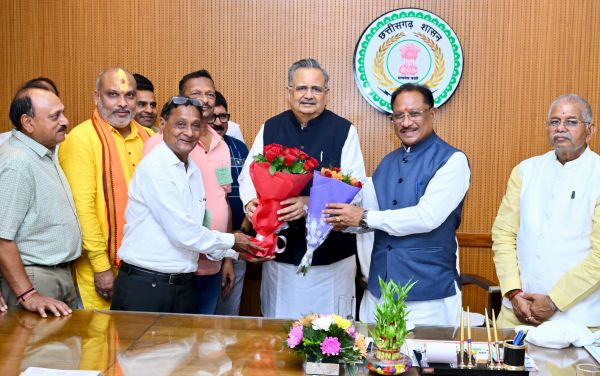 खेल विकास को बढ़ावा: राजनांदगांव को मिलेगी आधुनिक क्रिकेट सुविधा, CM साय से प्रतिनिधिमंडल की मुलाकात