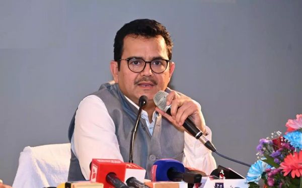 सचिव की कलेक्टरों को दो टूक : अवैध रेत खनन पर सख्ती से हो कार्रवाई, सीएम के निर्देशों के पालन में लापरवाही पर कलेक्टर होंगे जिम्मेदार