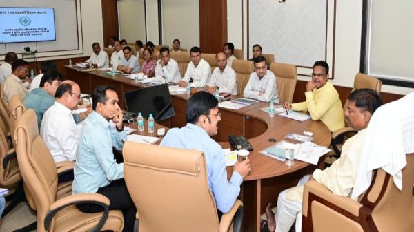 खरीफ सीजन 2026 : 8800 करोड़ के कृषि ऋण का लक्ष्य, मंत्री कश्यप ने अधिकारियों को दिए निर्देश, समितियों में खाद-बीज की कमी न हो