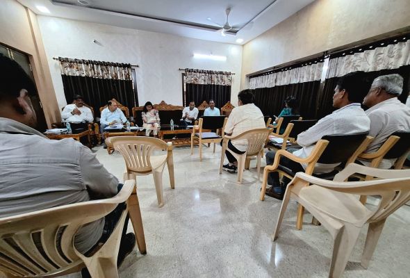 PWD सचिव ने की समीक्षा बैठक: पुल-सड़क और नेशनल हाईवे निर्माण कार्यों में तेजी लाने के दिए निर्देश, पहुंचविहीन गांवों के लिए मांगे प्रस्ताव