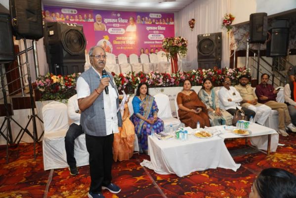 भीषण गर्मी में जनता को राहत दिलाने मैदान में उतरे सांसद बृजमोहन अग्रवाल, अधिकारियों को लगाई फटकार