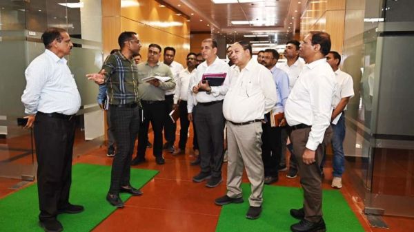 विधानसभा को &lsquo;पेपरलेस&rsquo; बनाने की तैयारी तेज: PWD सचिव ने नए विधानसभा और लोकभवन का किया निरीक्षण, अधिकारियों को काम में तेजी लाने के दिए निर्देश