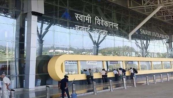 छत्तीसगढ़ में इबोला वायरस को लेकर हाई अलर्ट! रायपुर एयरपोर्ट पर होगी यात्रियों की स्वास्थ्य जांच, नोडल अधिकारी किए जाएंगे नियुक्त