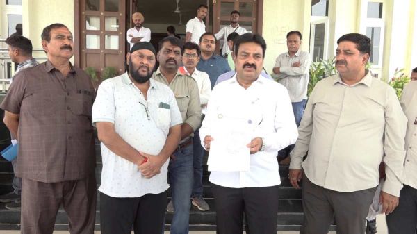 बस किराया बढ़ाने की मांग, डीजल महंगा होने पर परिवहन मंत्री से मिले छत्तीसगढ़ यातायात महासंघ के पदाधिकारी