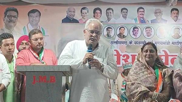 घुमका में गरजे भूपेश बघेल, बोले- कांग्रेस ने गरीबों और किसानों के लिए किया काम
