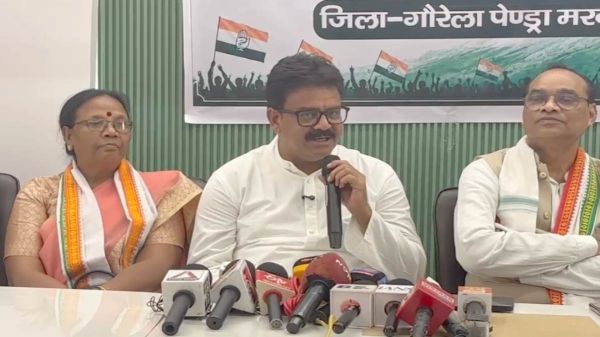 चरणदास महंत पर टिप्पणी से गरमाई सियासत, विधायक अटल श्रीवास्तव बोले-