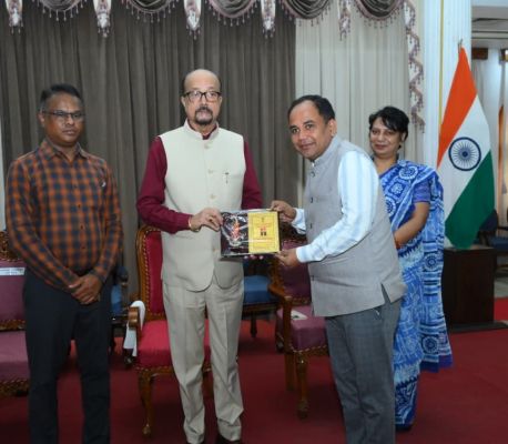 मानवता की मिसाल बना अंगदान और देहदान को बढ़ावा देने वाला प्रोजेक्ट दधीचि, राज्यपाल ने रायपुर कलेक्टर डॉ. गौरव सिंह और दानदाताओं को किया सम्मानित