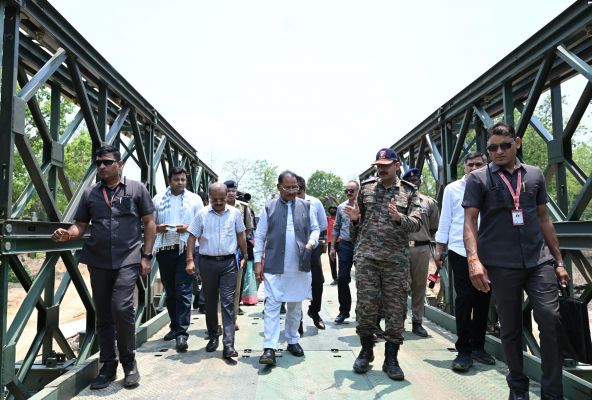 विकास, विश्वास और सुशासन का सेतु बना कोण्डापल्ली का बेली ब्रिज; मुख्यमंत्री विष्णु देव साय ने किया निरीक्षण, कहा -
