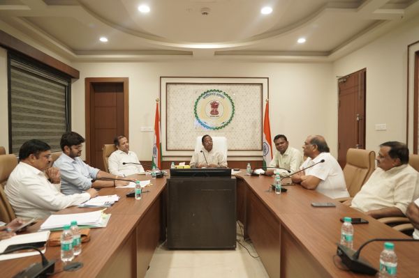 कृषि मंत्री राम विचार नेताम ने ली इंडियन राईस एक्सपोर्ट फेडरेशन के पदाधिकारियों के साथ बैठक, पायलट प्रोजेक्ट पर बनी सहमति