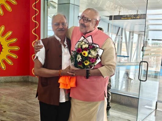 छत्तीसगढ़ दौरे पर पहुंचे केंद्रीय मंत्री गिरिराज सिंह, ऑपरेशन लोटस पर बोले &ndash; 