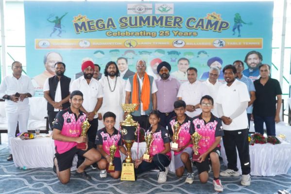 यूनियन क्लब के मेगा समर कैम्प की सिल्वर जुबली में शामिल हुए सांसद बृजमोहन अग्रवाल, प्रतिभागियों को किया सम्मानित