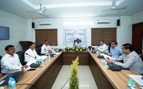 भारतमाला परियोजना के दो बड़े हाईवे मार्च 2027 तक होंगे तैयार, PWD सचिव ने ली समीक्षा बैठक, अधिकारियों और ठेकेदारों को दिए जरूरी निर्देश