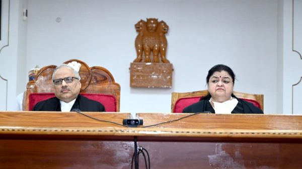 18,775 मामलों के निपटारे के साथ जस्टिस रजनी दुबे सेवानिवृत्त, हाईकोर्ट में दी गई भावभीनी विदाई