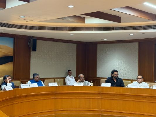 शिक्षा में AI का प्रभावी उपयोग और मजबूत परीक्षा प्रणाली समय की आवश्यकता : सांसद बृजमोहन अग्रवाल