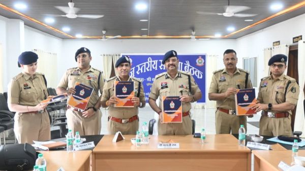 नक्सल मुक्त होने के बाद मोहला-मानपुर में पहली बार हुई आईजी की रेंज स्तरीय समीक्षा बैठक