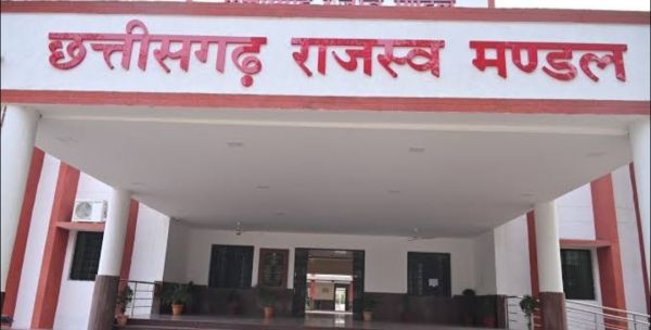 आलेख- राजस्व सुधारों की नई इबारत लिखता छत्तीसगढ़: &lsquo;ऑटो म्यूटेशन&rsquo; और &lsquo;ऑटो डायवर्सन&rsquo; से जमीन संबंधी सेवाओं में ऐतिहासिक बदलाव