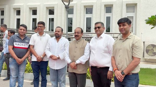 एटी पैलेस में भगवान जगन्नाथ की स्थापना : डिप्टी सीएम अरुण साव ने मनोकामना रथ को हरी झंडी दिखाकर &lsquo;जोहार जगन्नाथ&rsquo; कार्यक्रम का किया शुभारंभ