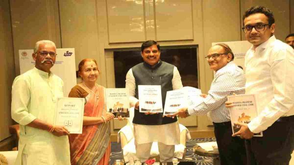 मध्यप्रदेश में UCC लागू होने की ओर बड़ा कदम, समिति ने सीएम मोहन यादव को सौंपी अंतिम रिपोर्ट