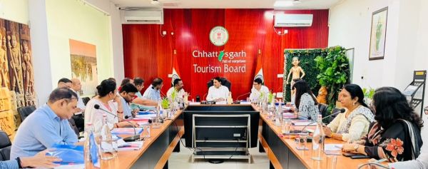 पर्यटन मंडल मुख्यालय में योजनाओं और परियोजनाओं की व्यापक समीक्षा, आगामी पर्यटन गतिविधियों के रोडमैप पर हुआ मंथन
