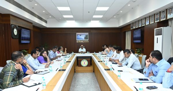 मुख्य सचिव विकासशील ने सचिवों की ली उच्च स्तरीय बैठक, योजनाओं के क्रियान्वयन की समीक्षा की