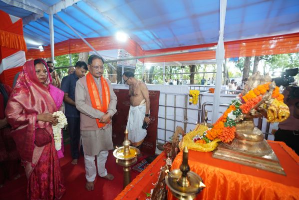 मुख्यमंत्री विष्णुदेव साय ने भोरमदेव धाम में की पूजा-अर्चना, प्रदेश की सुख-समृद्धि के लिए की मंगलकामना