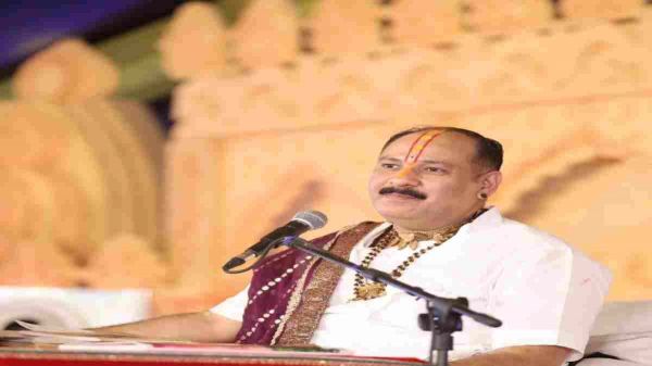 गुरु चुनने में न करें जल्दबाजी, योग्य गुरु न मिले तो शिव को मानें गुरु: पंडित प्रदीप मिश्रा