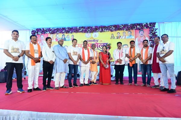 पांच दिवसीय संभागीय सरस मेला का उपमुख्यमंत्री विजय शर्मा ने किया उद्घाटन