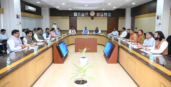 डिजिटल से औद्योगिक विकास तक साय सरकार के बड़े कदम, कैबिनेट ने 7 महत्वपूर्ण प्रस्ताव किए मंजूर