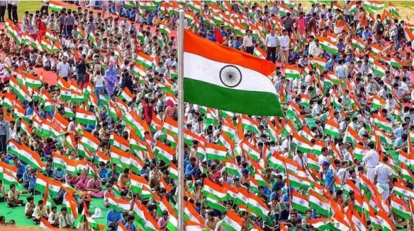 छत्तीसगढ़ में &lsquo;हर घर तिरंगा&rsquo; और &lsquo;वंदे मातरम्&rsquo; अभियान की धूम, 17 अगस्त तक आयोजित होंगे राज्यस्तरीय देशभक्ति कार्यक्रम
